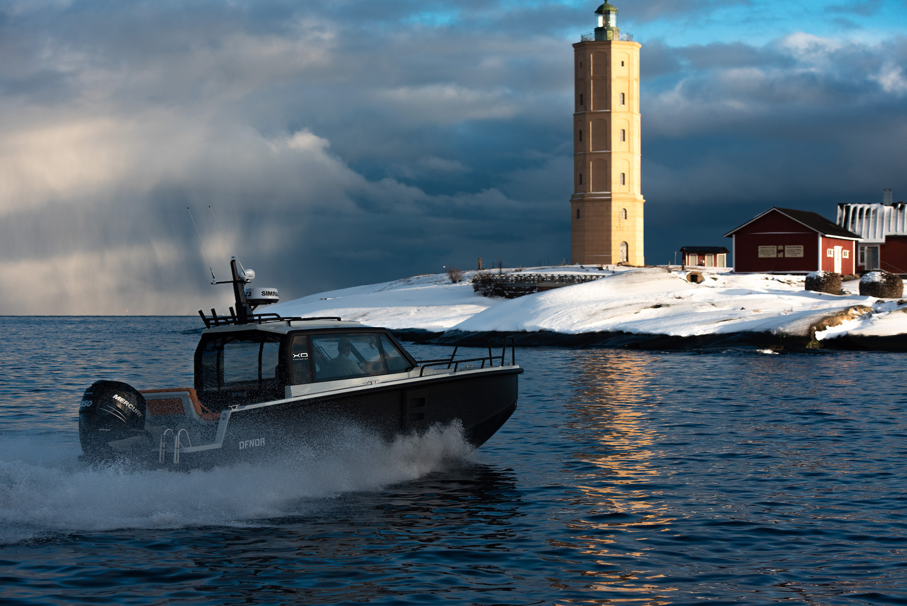 XO Boats DFNDR 8 — photo 10