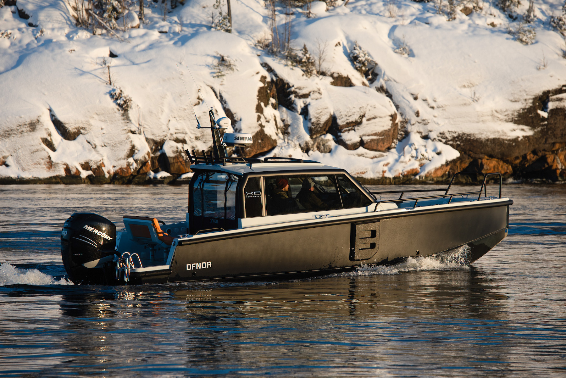 XO Boats DFNDR 8 — photo 4