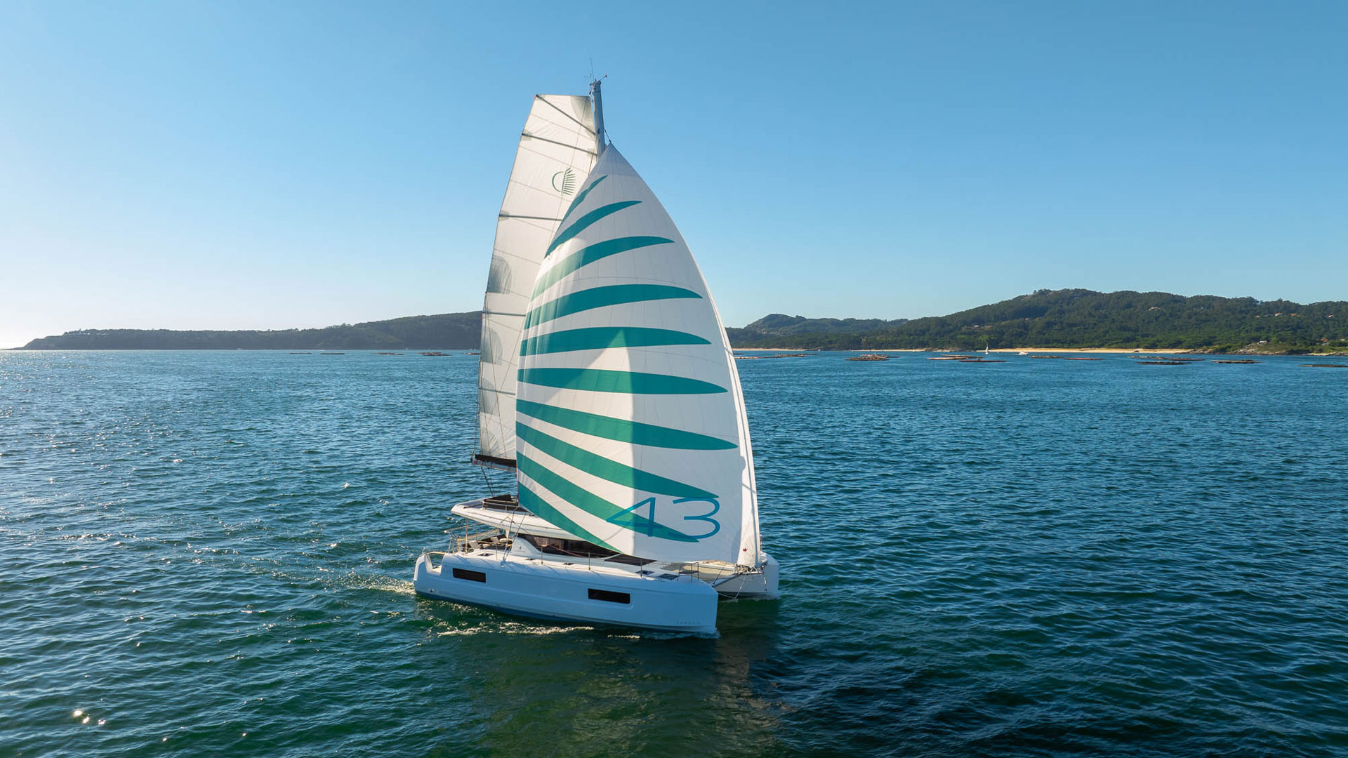 Lagoon 43 — photo 2