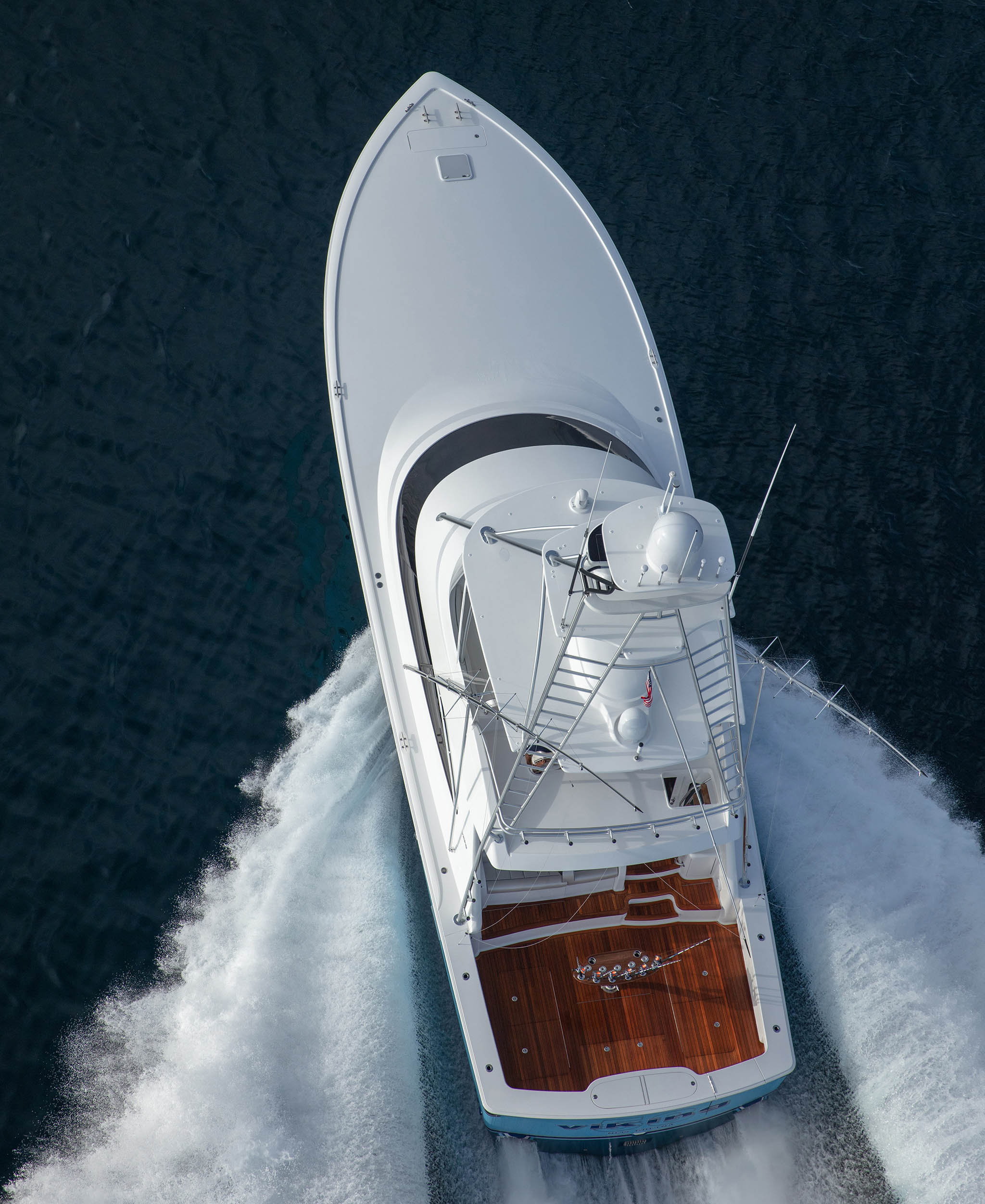 Viking Yachts 58 Convertible — photo 7