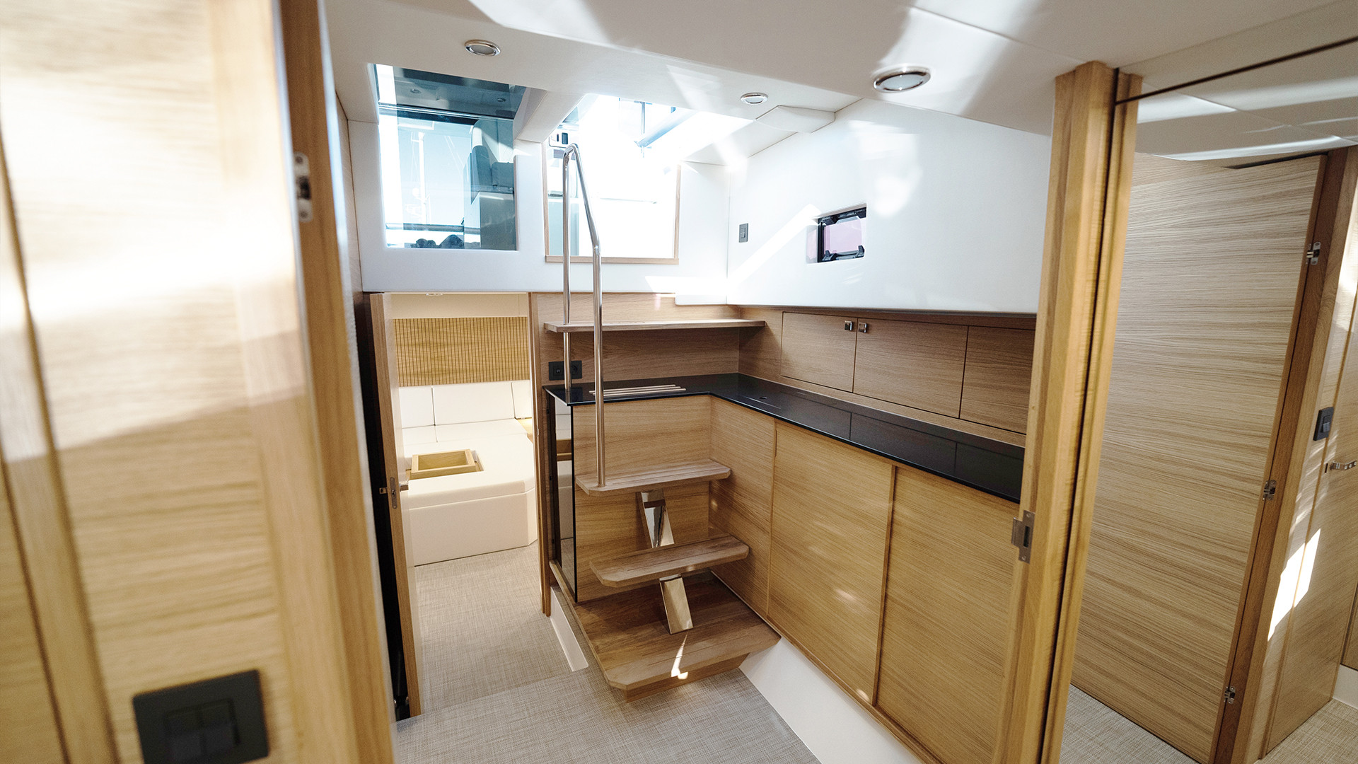 De Antonio Yachts D50 Open — photo 4