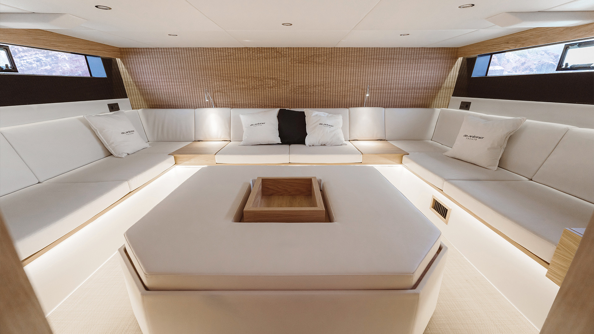 De Antonio Yachts D50 Open — photo 6