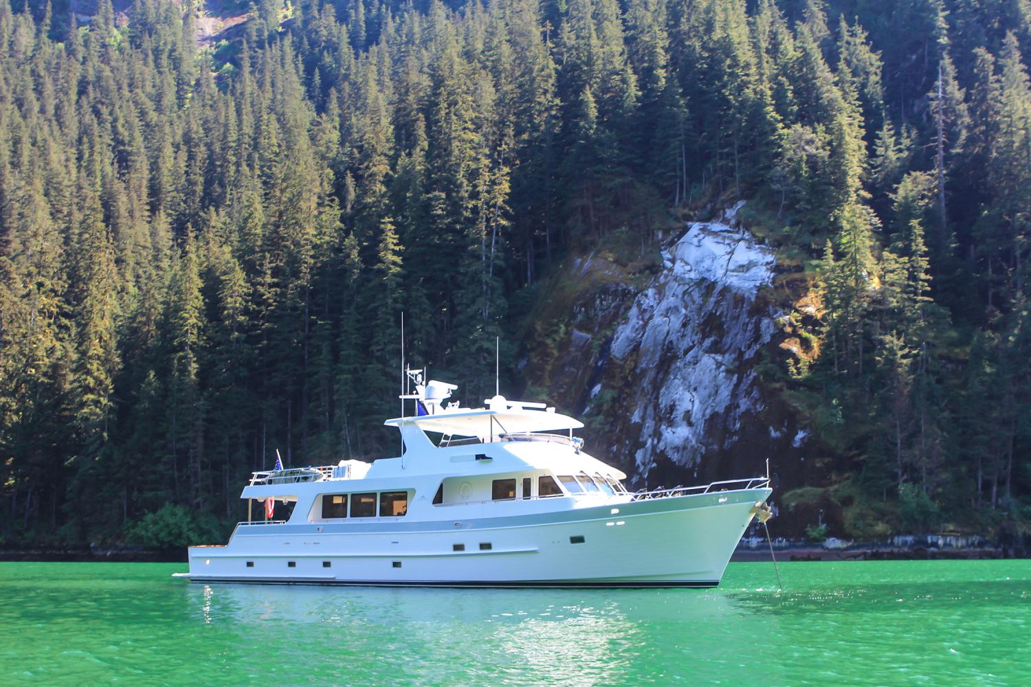 Outer Reef Yachts 880 Cockpit Motoryacht — photo 8