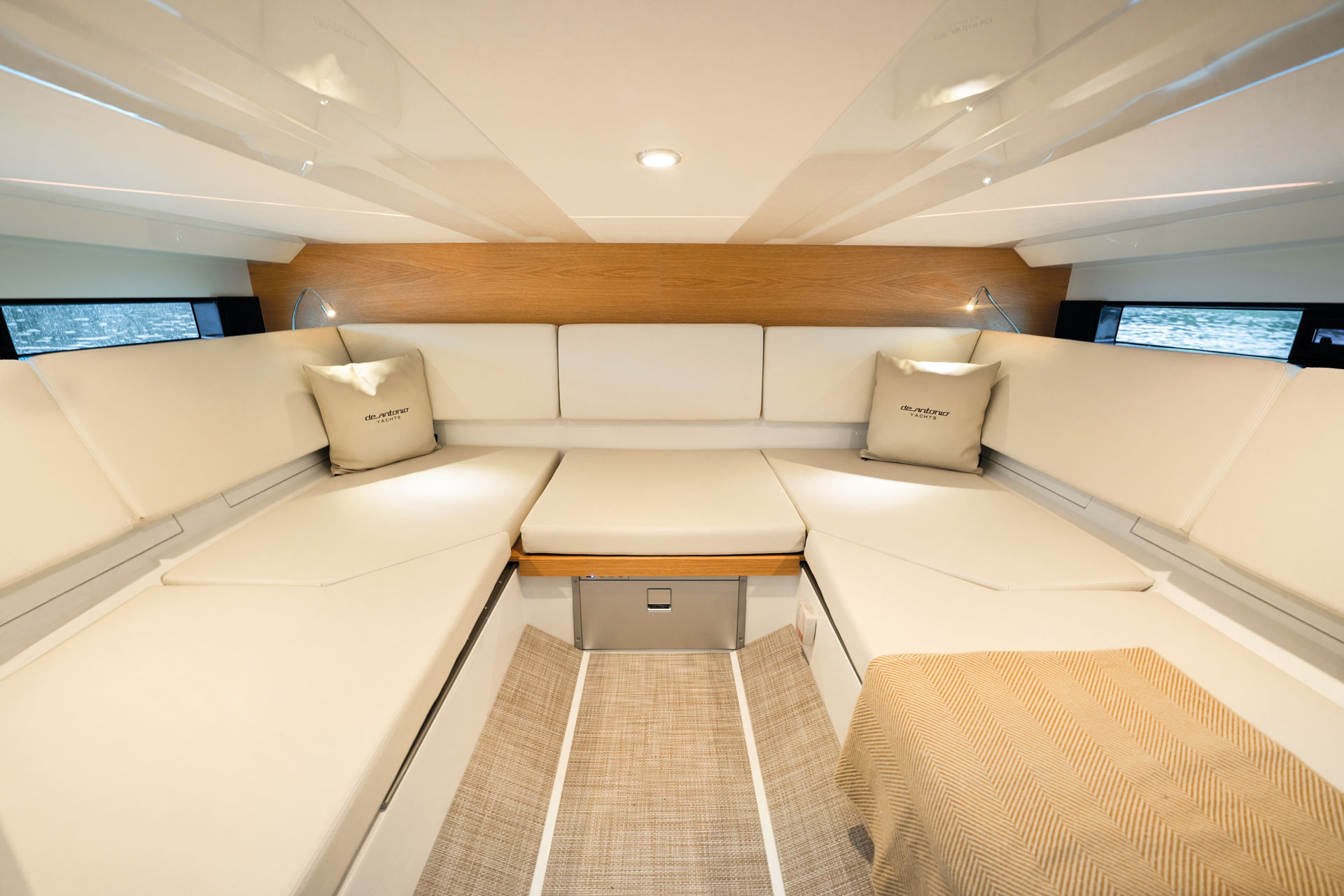 De Antonio Yachts D36 Cabin — photo 7