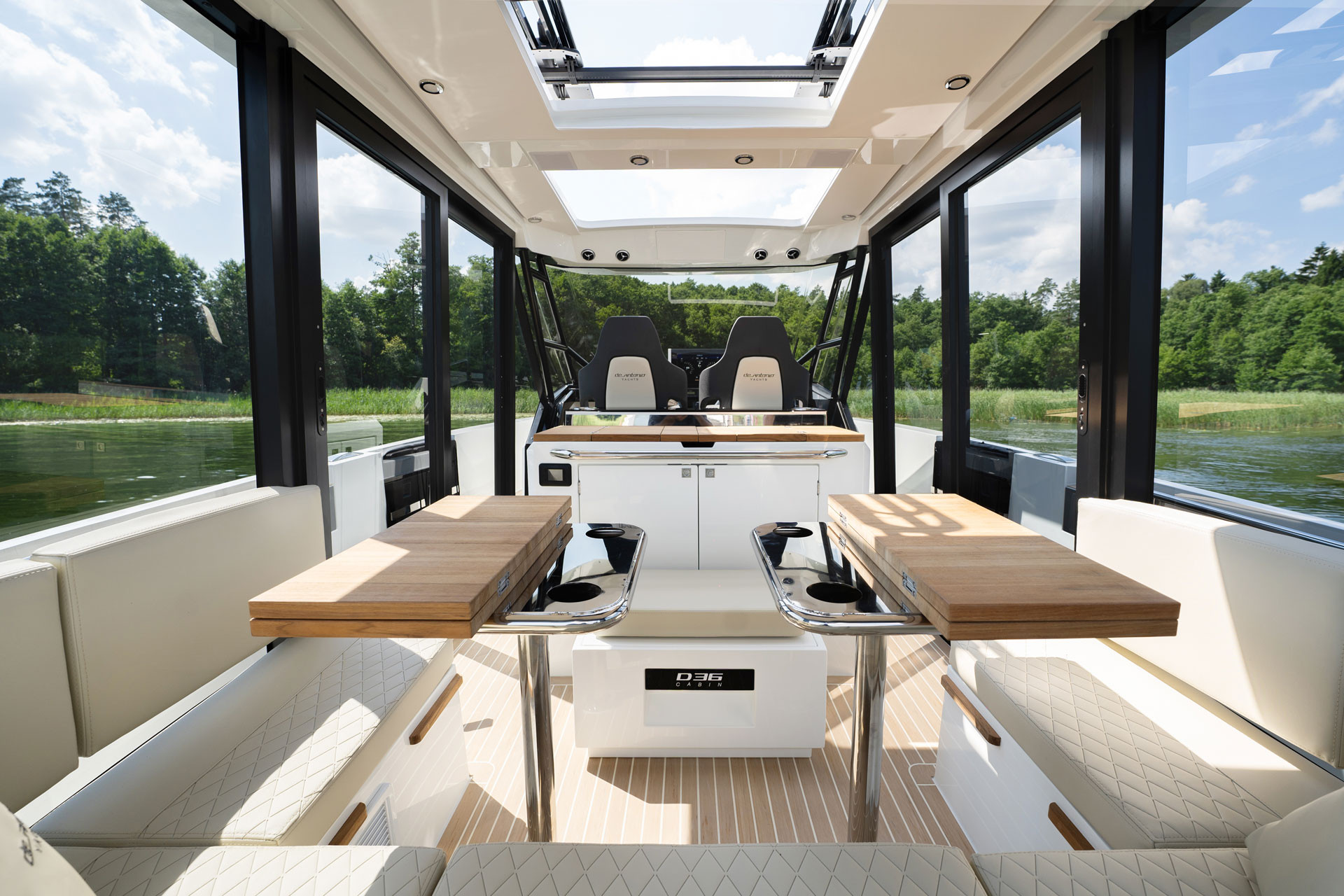 De Antonio Yachts D36 Cabin — photo 3