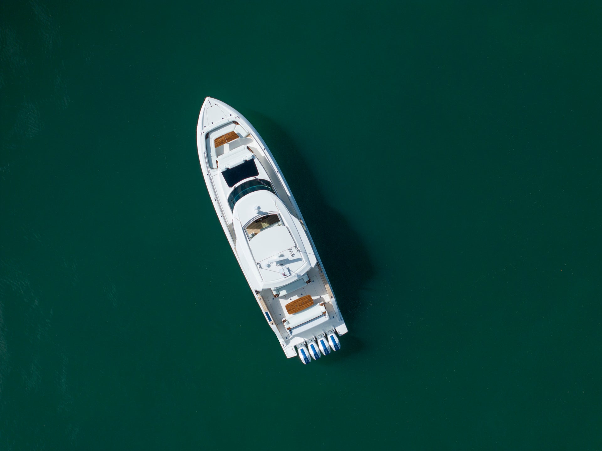Tiara Yachts 56 LS — photo 9