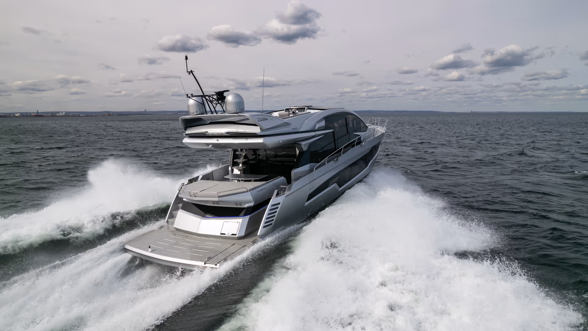 Galeon 700 SKY — photo 6