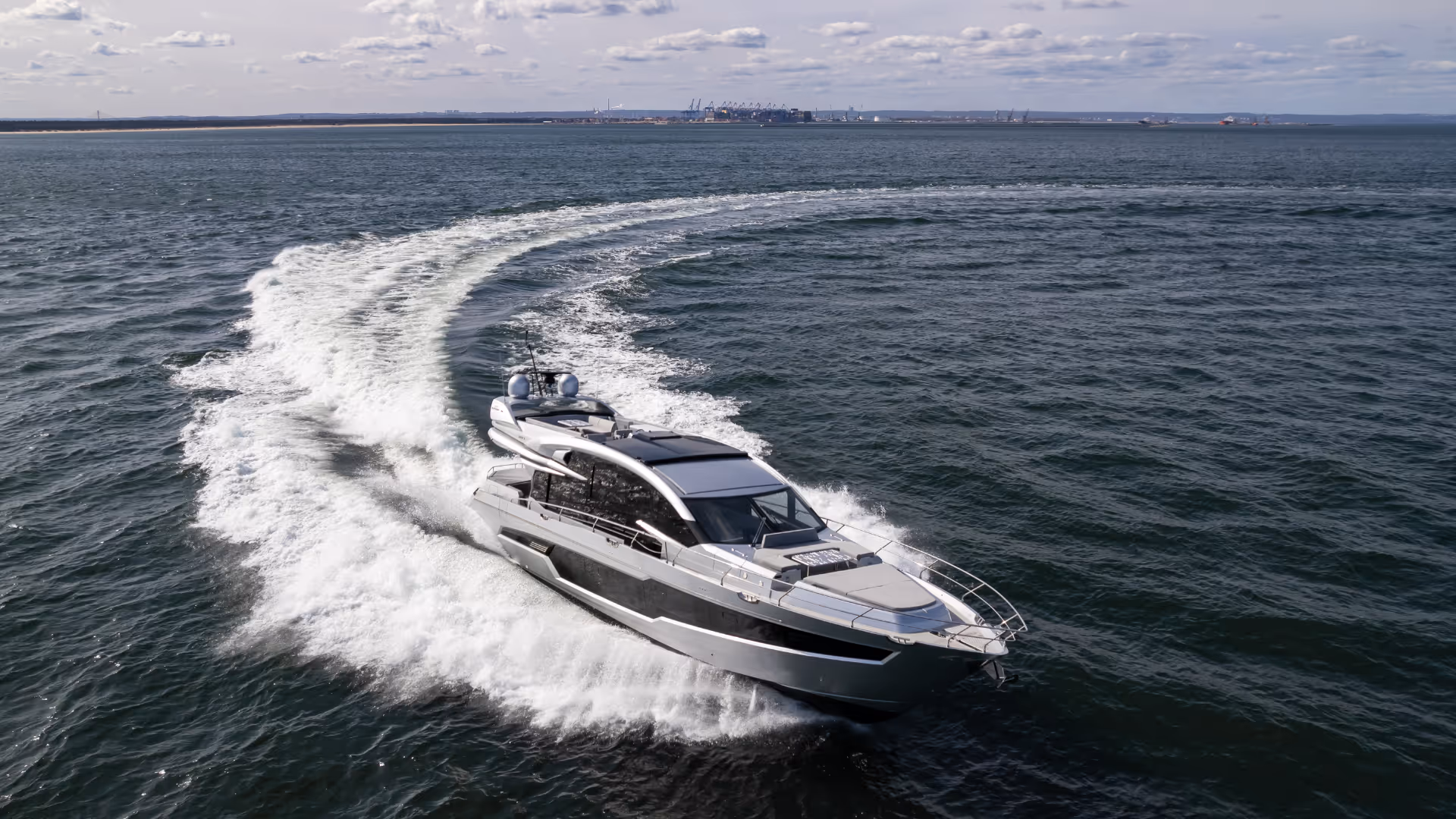 Galeon 700 SKY — photo 5