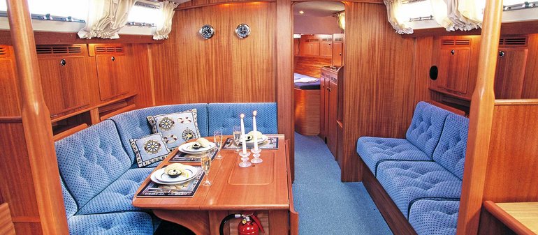 Hallberg-Rassy 43 Mk I — photo 4