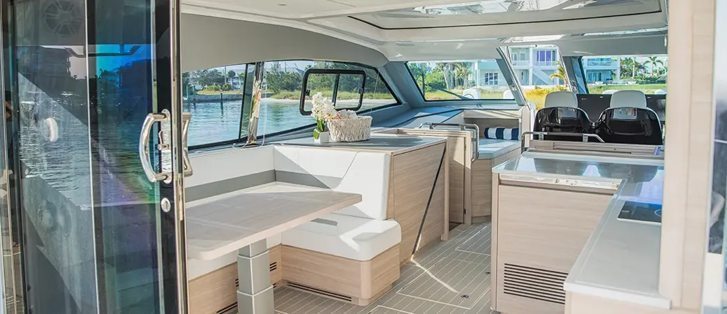 Aquila 42 Coupe — photo 8