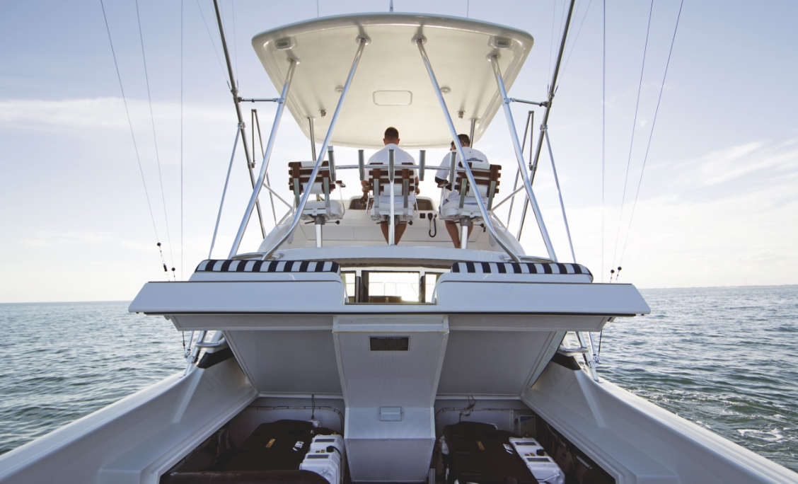 Bertram 35 Flybridge — photo 5