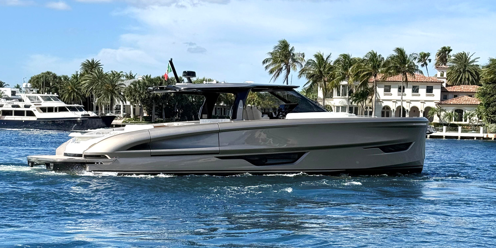 Solaris Power 52 Open ST — photo 3