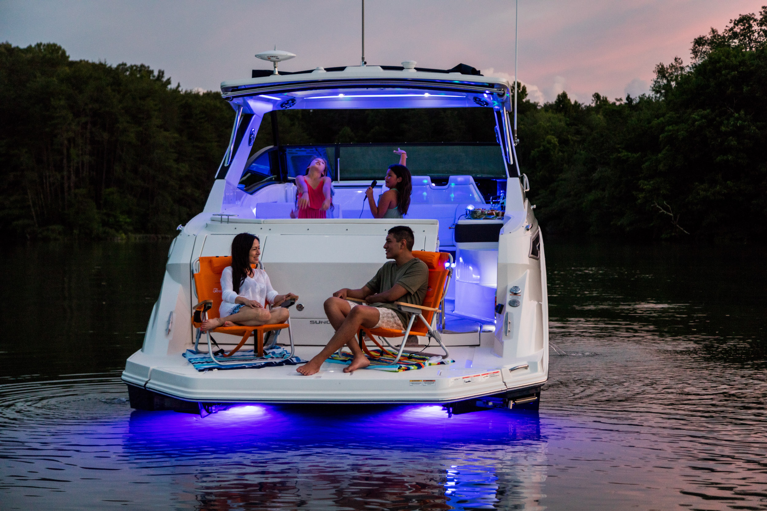 Sea Ray Sundancer 320