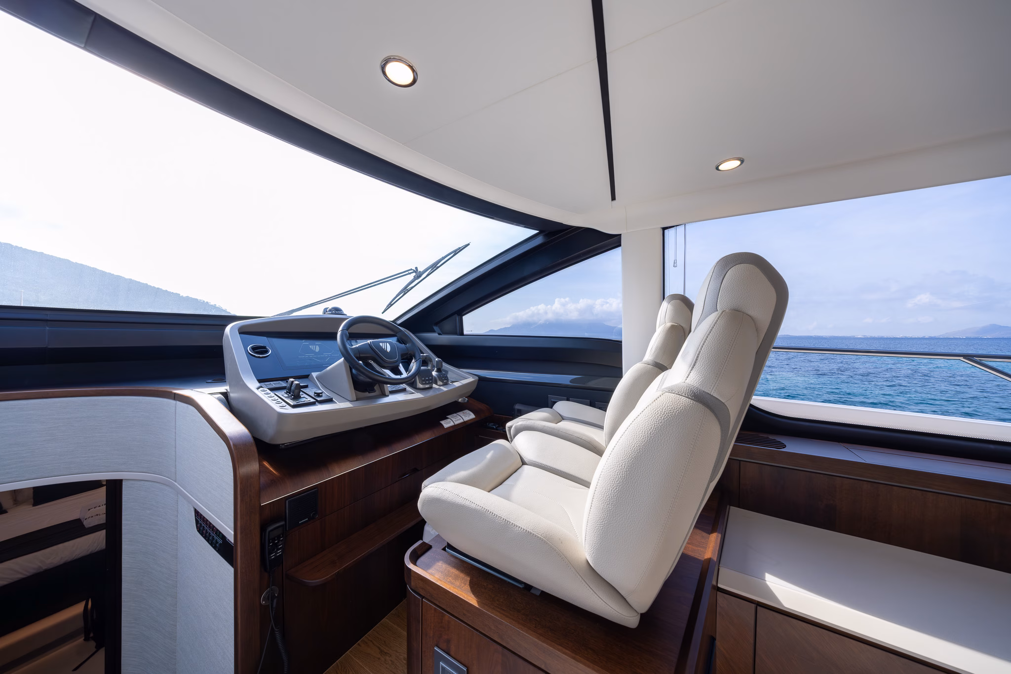 Fairline Squadron 58 — photo 9