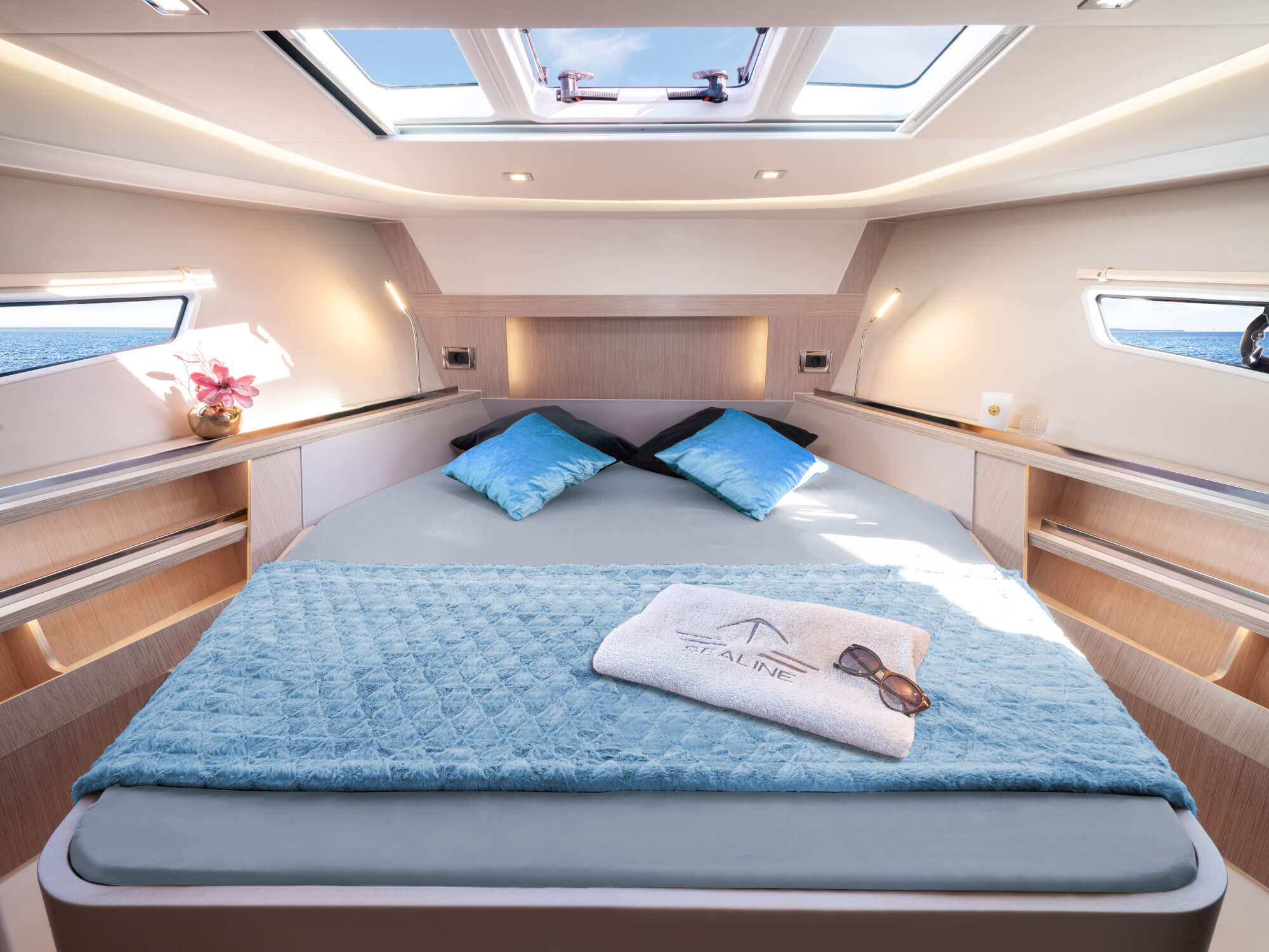 Sealine S335v — photo 8
