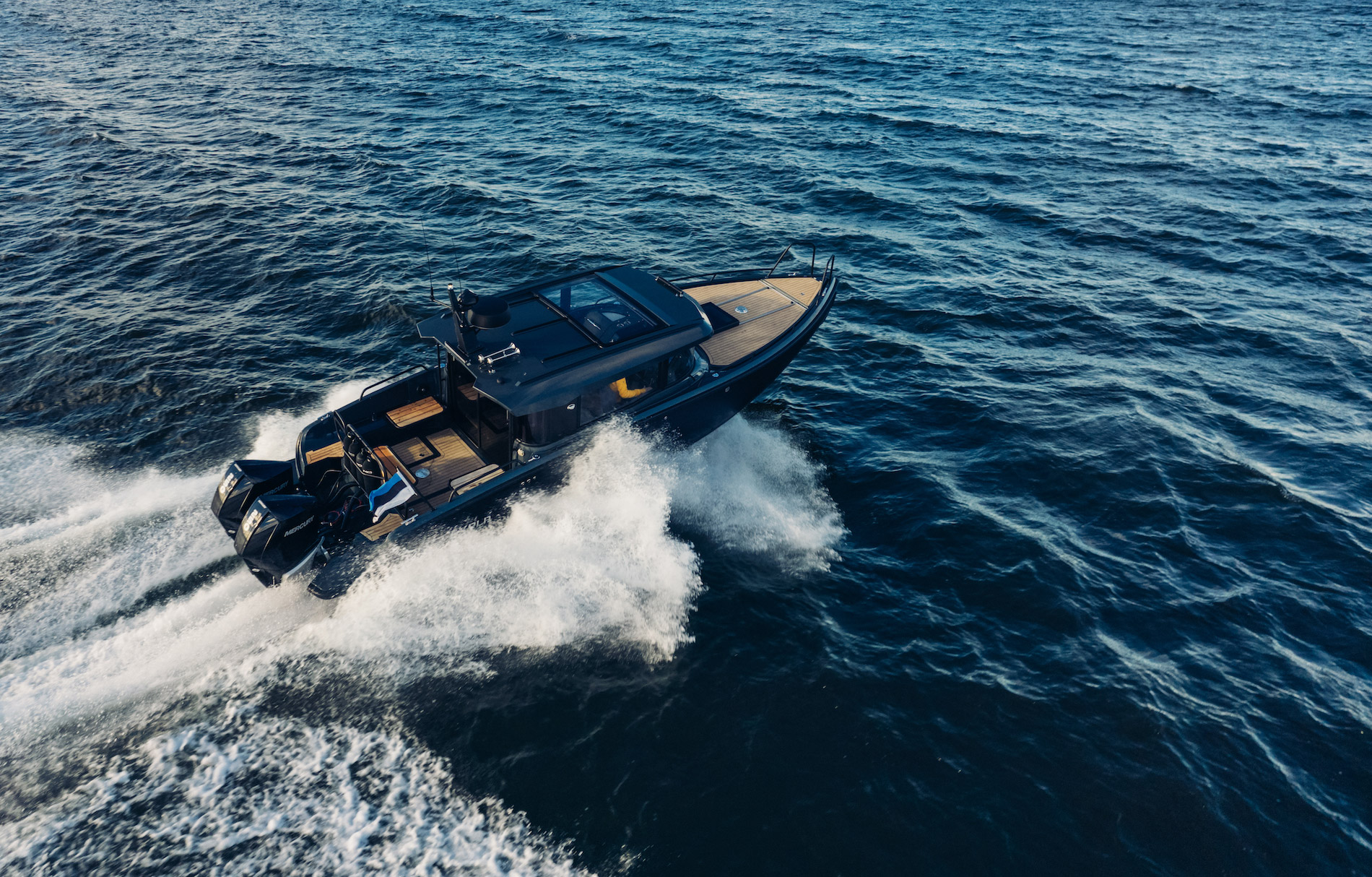 XO Boats EXPLR 10 Sport + — photo 2