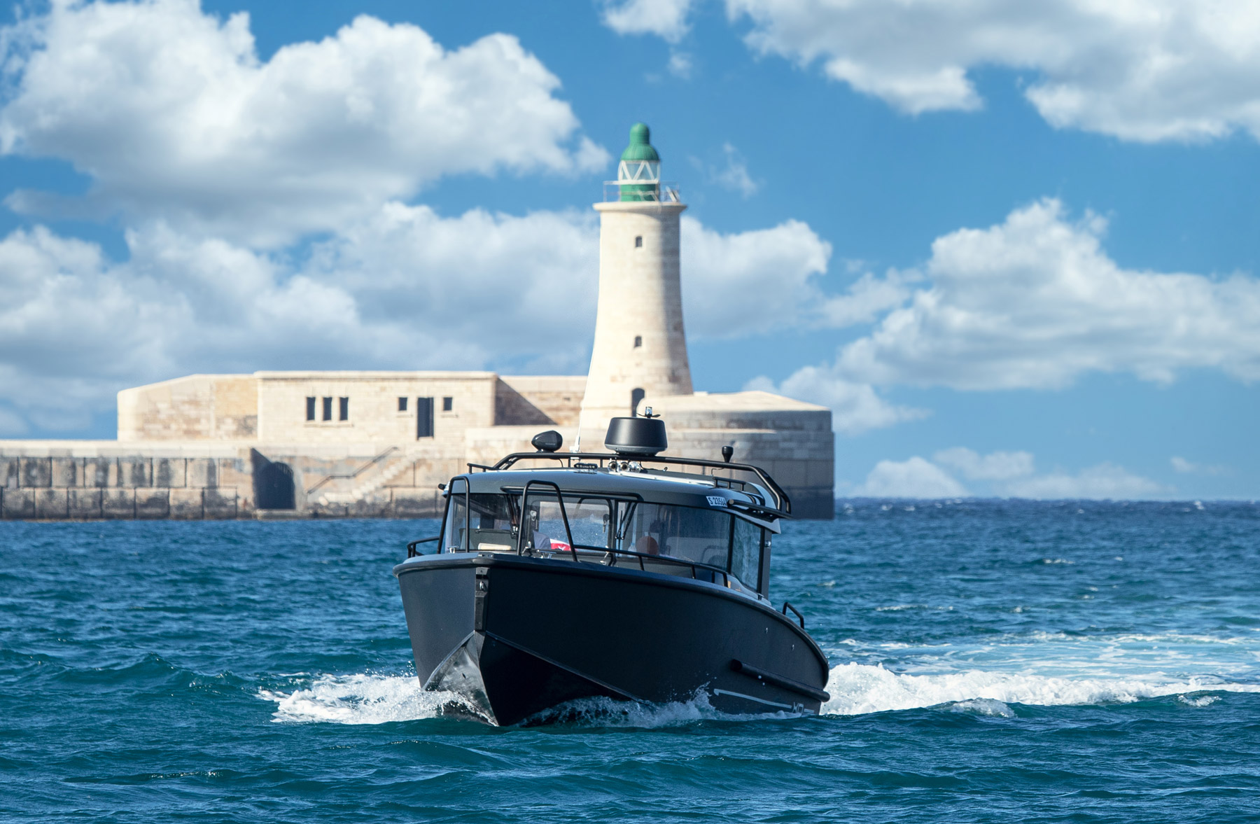 XO Boats EXPLR 10 Sport + — photo 3