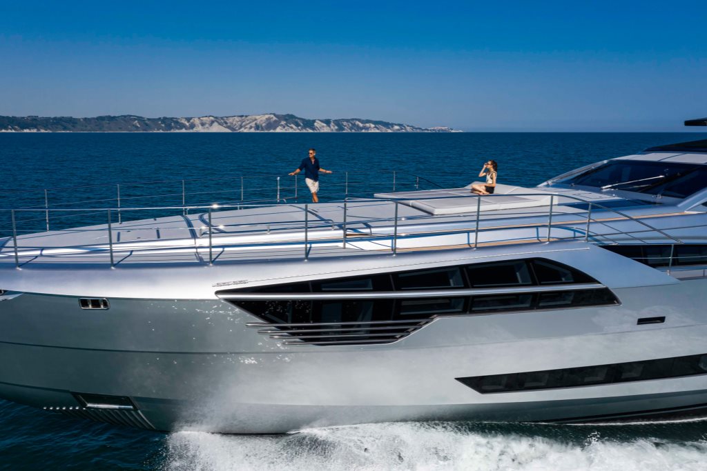Pershing 140 — photo 3