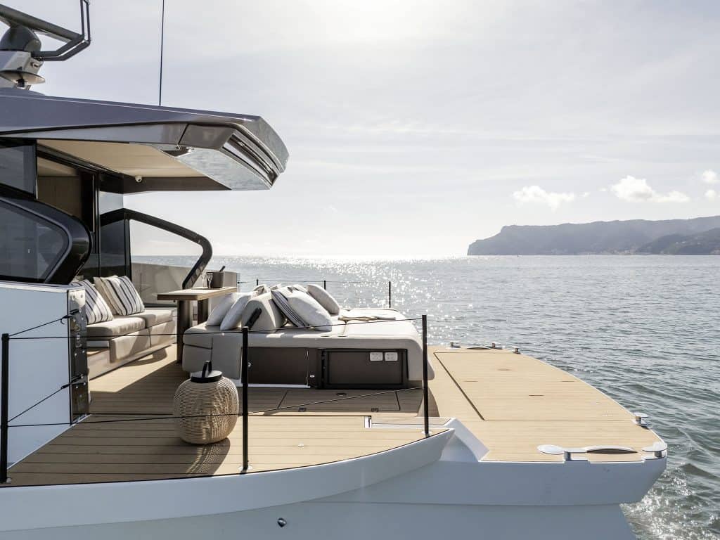 Azimut Seadeck 6 — photo 6