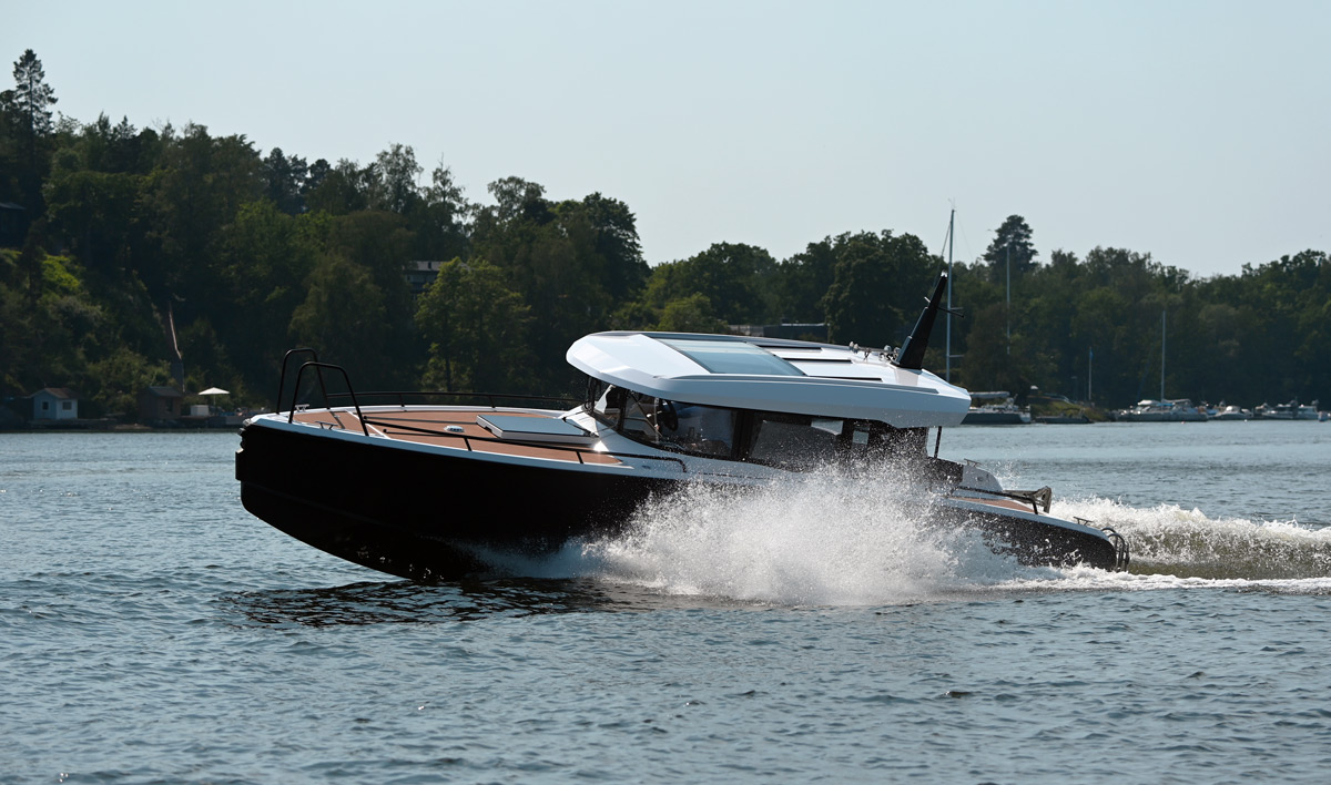 XO Boats EXPLR 10 Sport + IB — photo 5