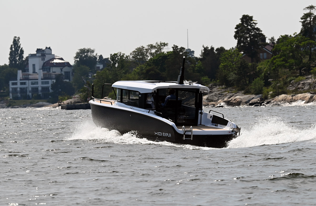XO Boats EXPLR 10 Sport + IB — photo 3