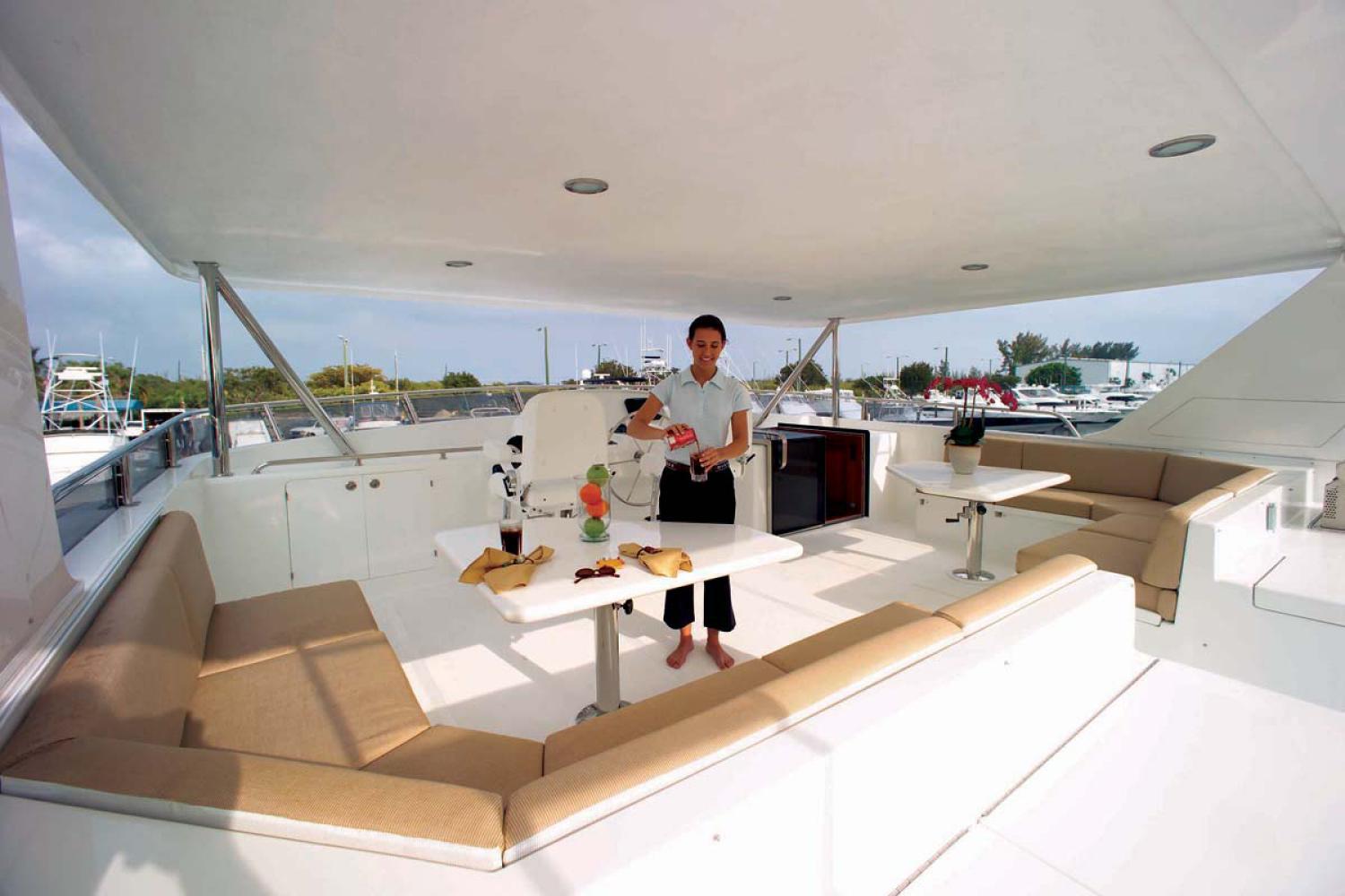Outer Reef Yachts 750 Motoryacht — photo 6