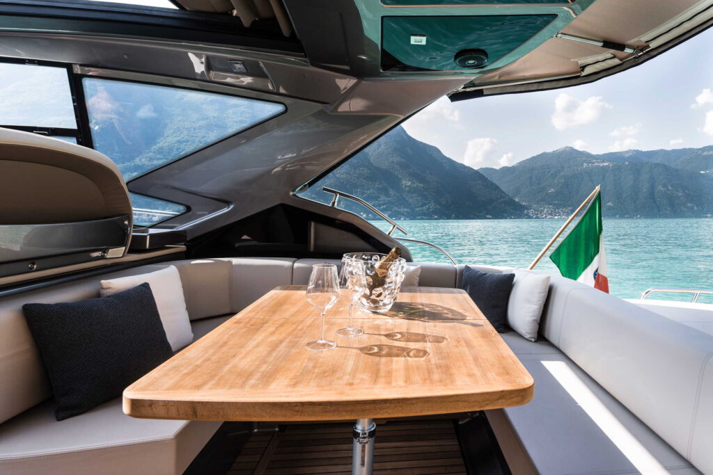 Cranchi M44 HT — photo 8