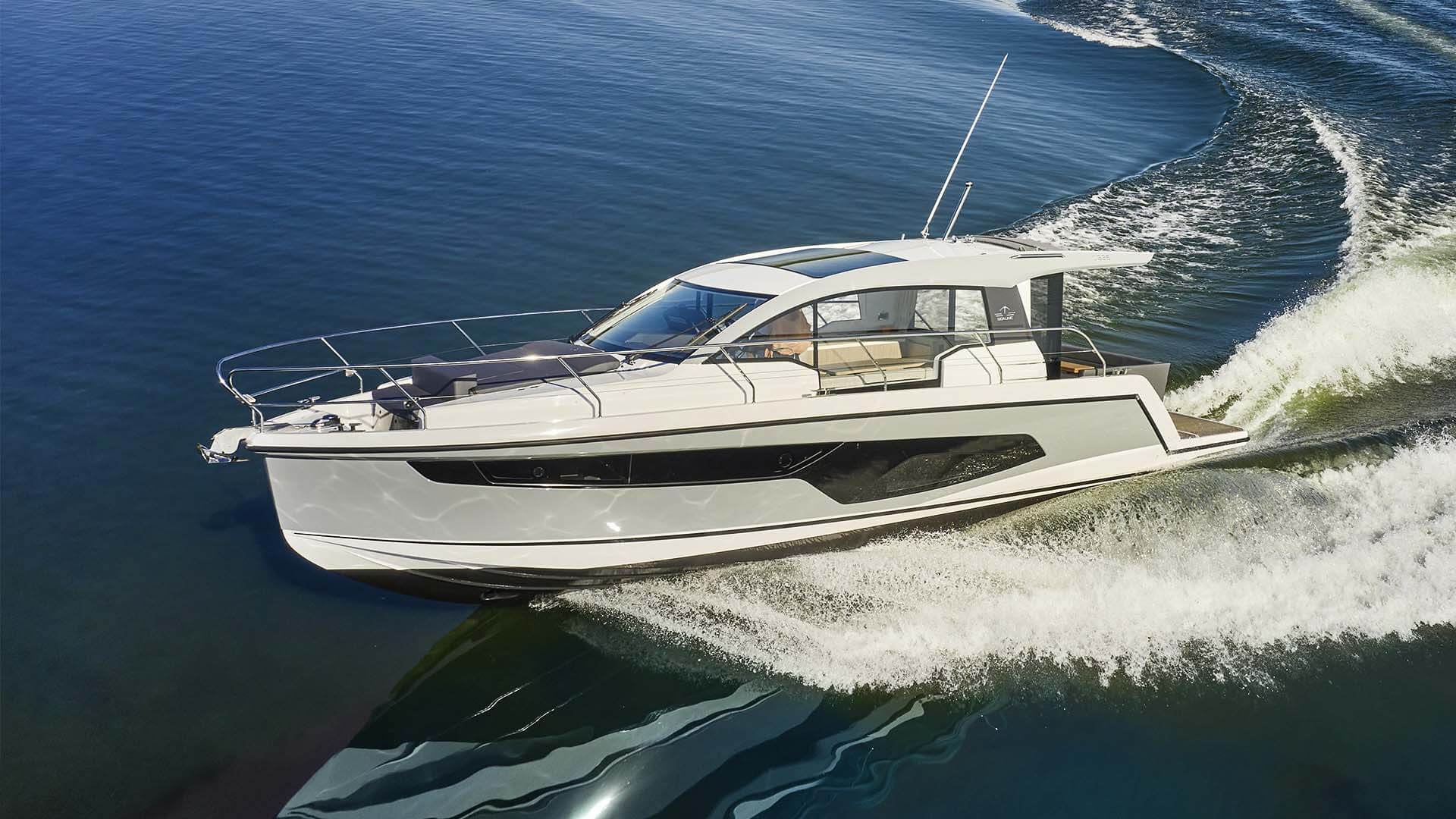 Sealine Sealine C335