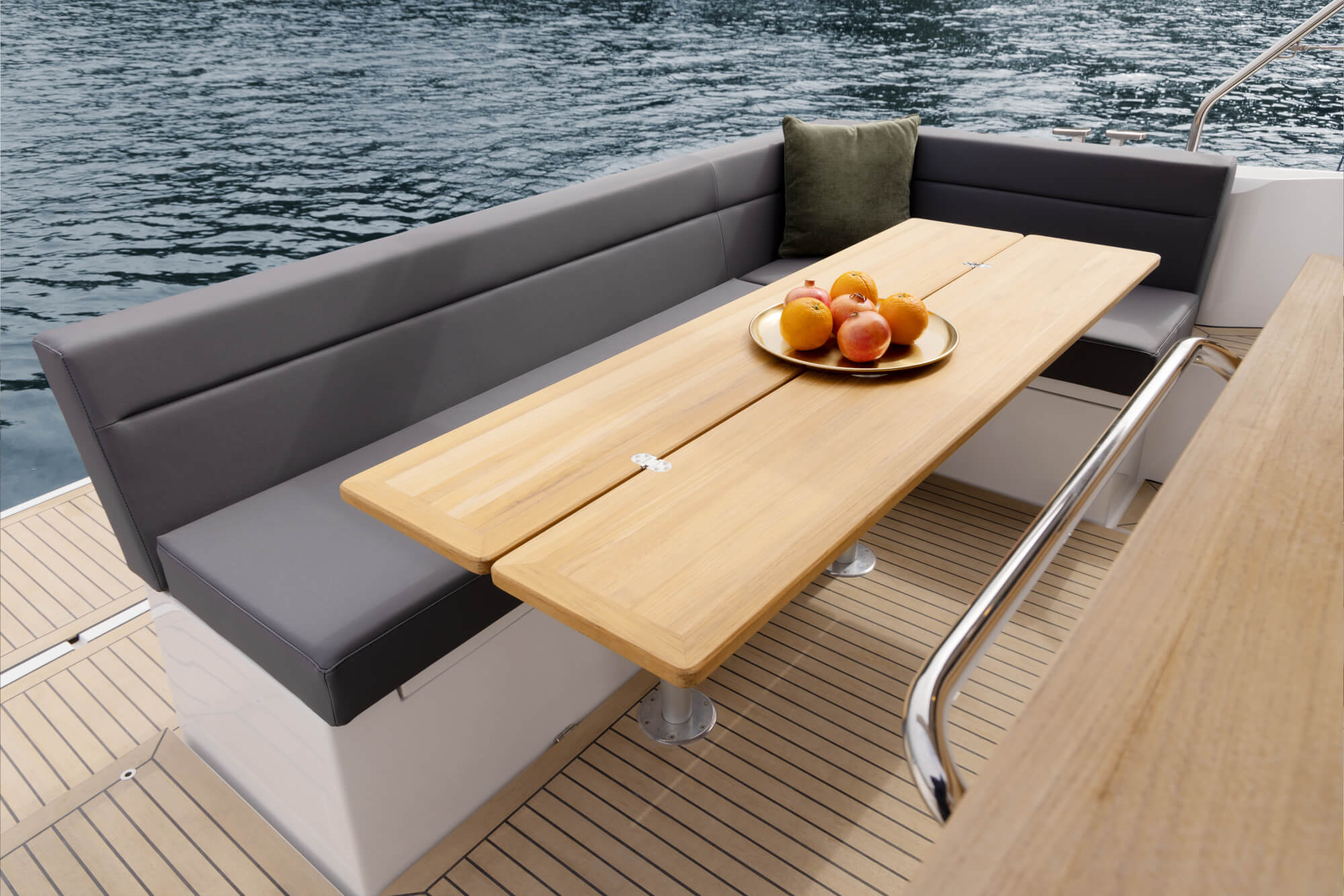 Sealine C335 — photo 5