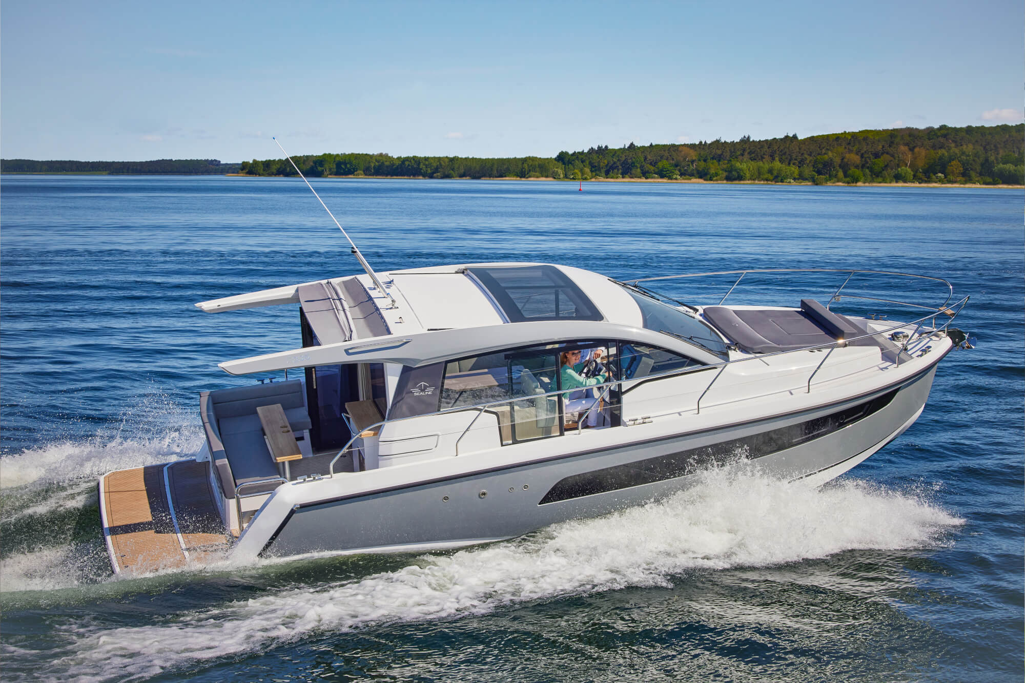 Sealine C335 — photo 2