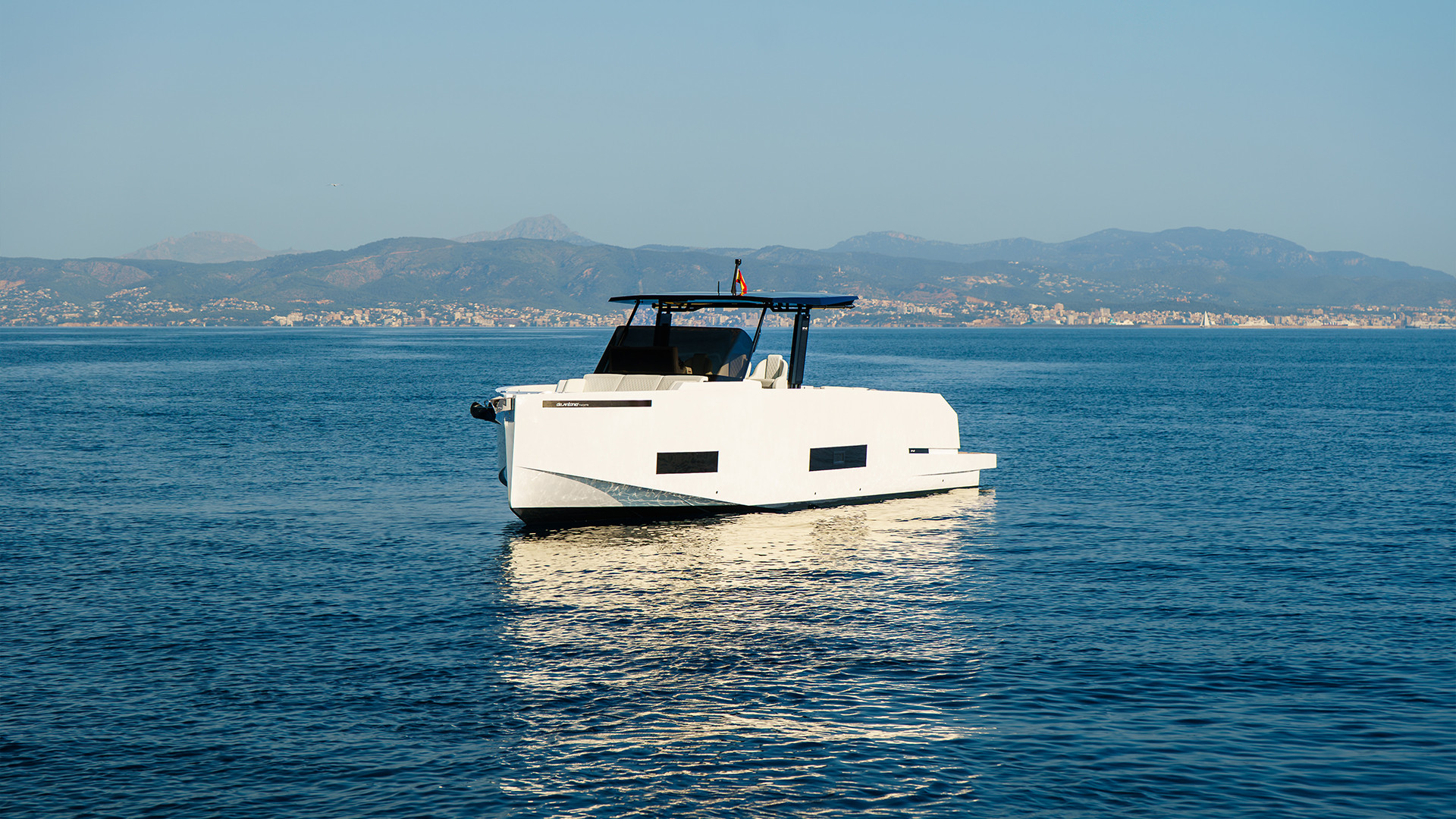 De Antonio Yachts D42 — photo 4