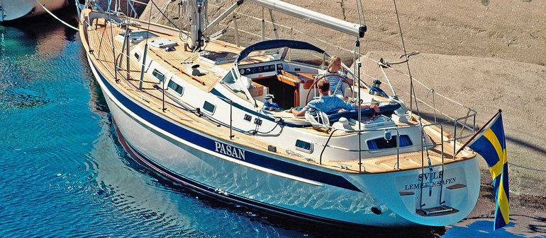 Hallberg-Rassy 39 Mk II — photo 2