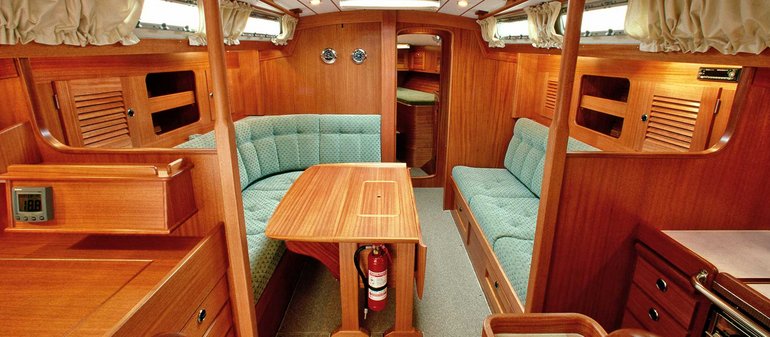 Hallberg-Rassy 39 Mk II — photo 3