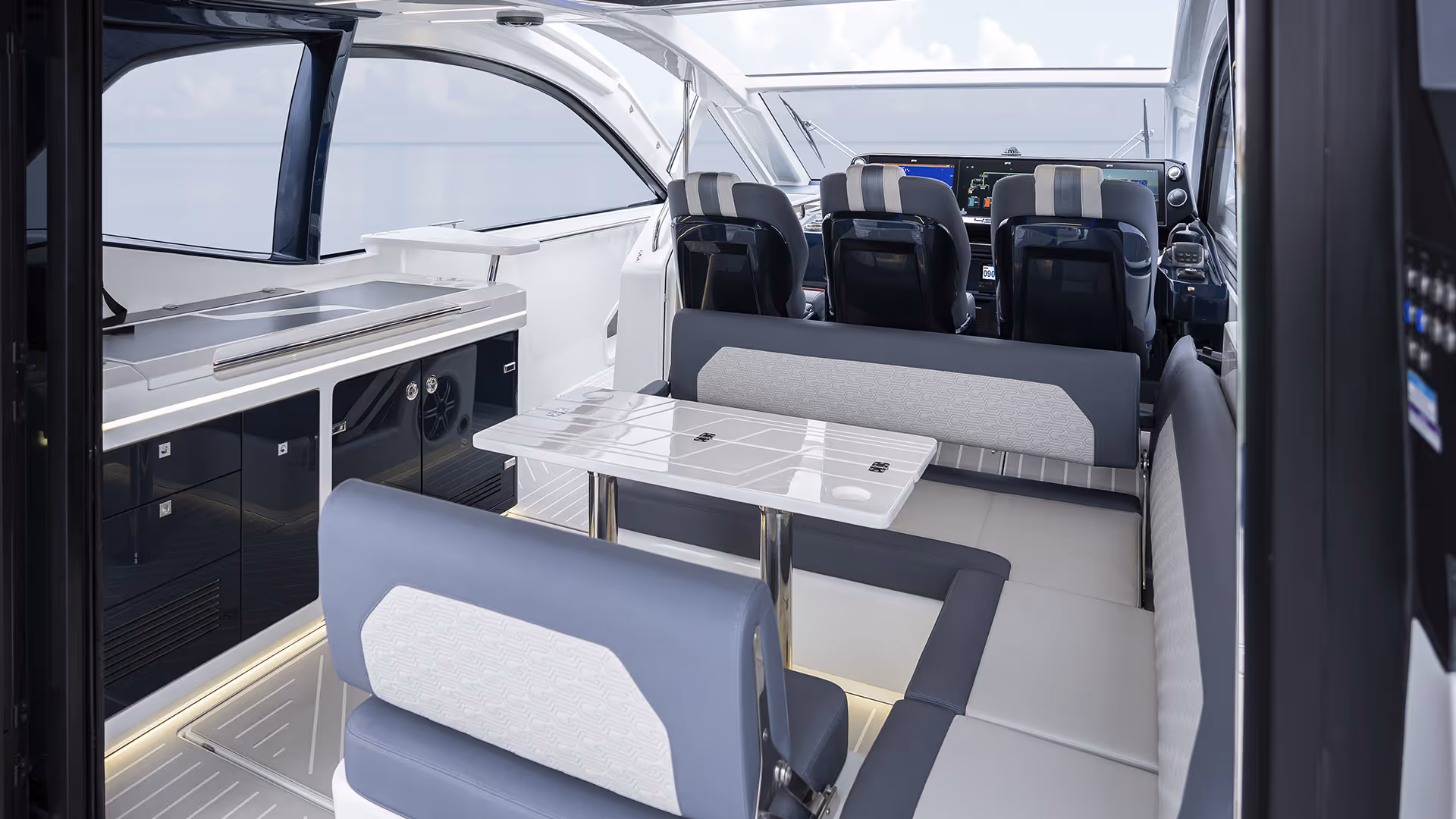 Galeon 435 GTI — photo 10