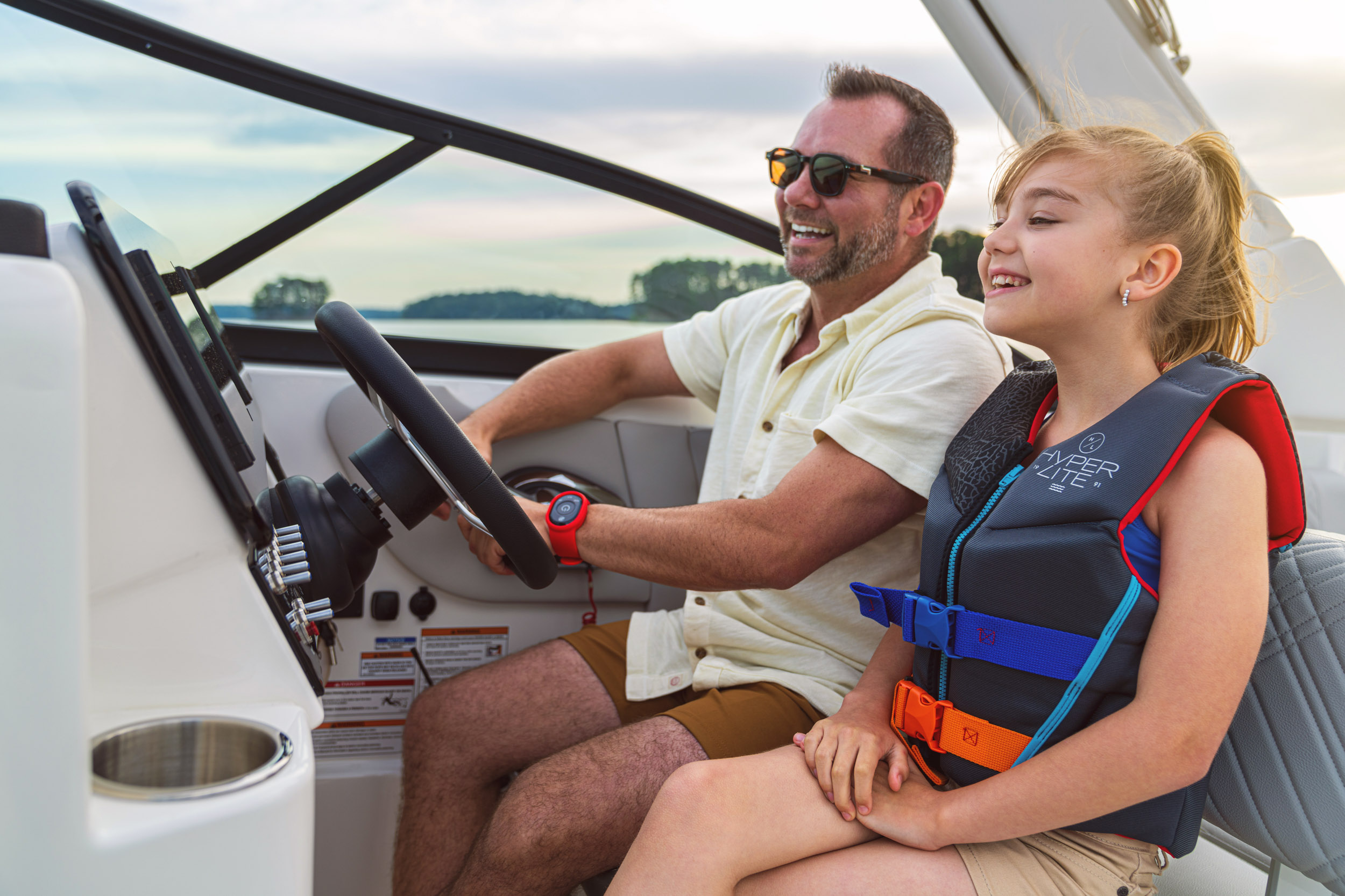 Sea Ray SDX 250 Outboard — photo 9