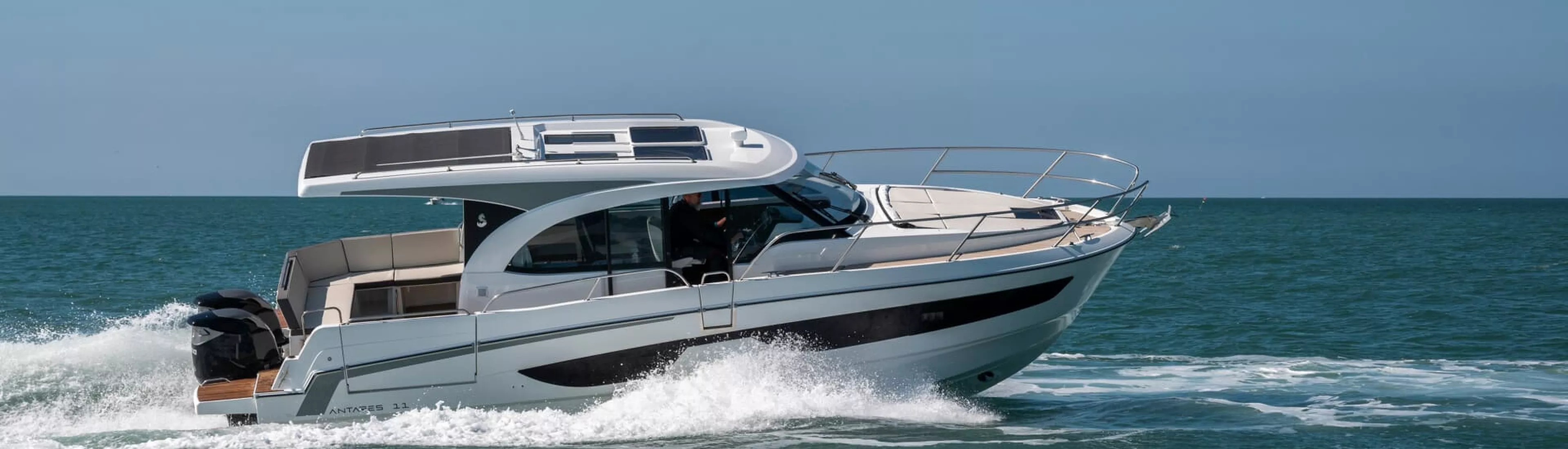 Beneteau Antares 11 Coupe — Foto 2