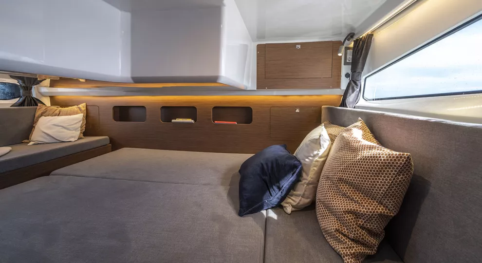 Beneteau Antares 11 Coupe — Foto 11