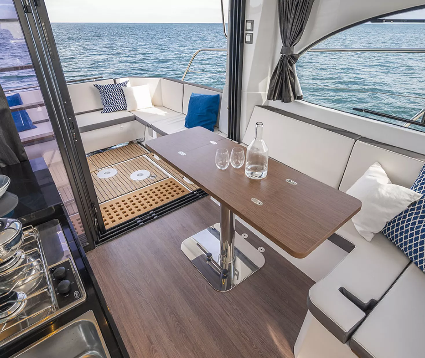 Beneteau Antares 11 Coupe — Foto 9