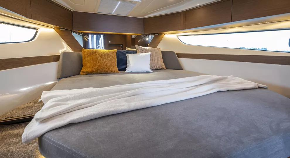 Beneteau Antares 11 Coupe — Foto 10