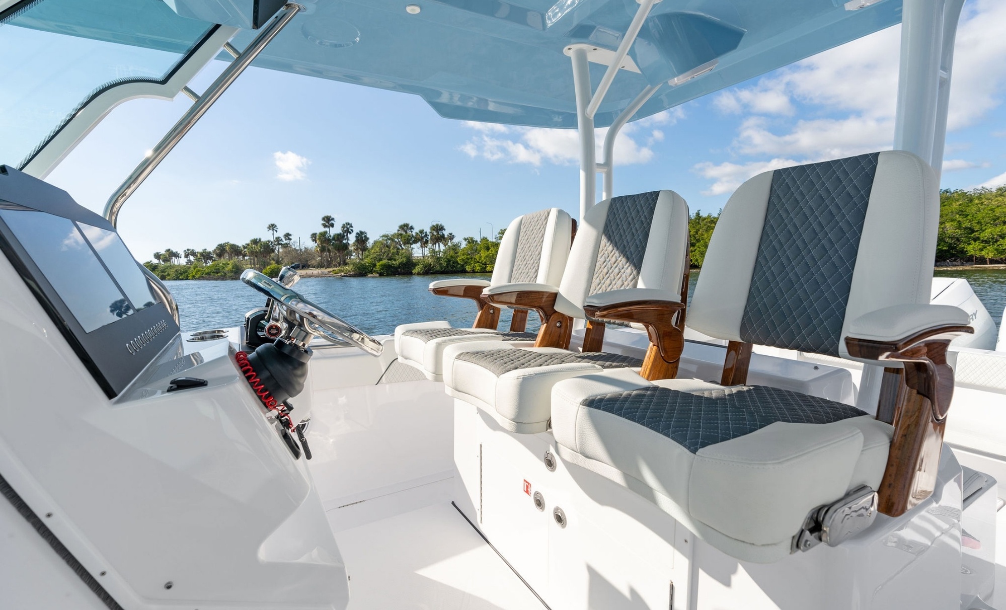 Bertram 34CC — photo 10