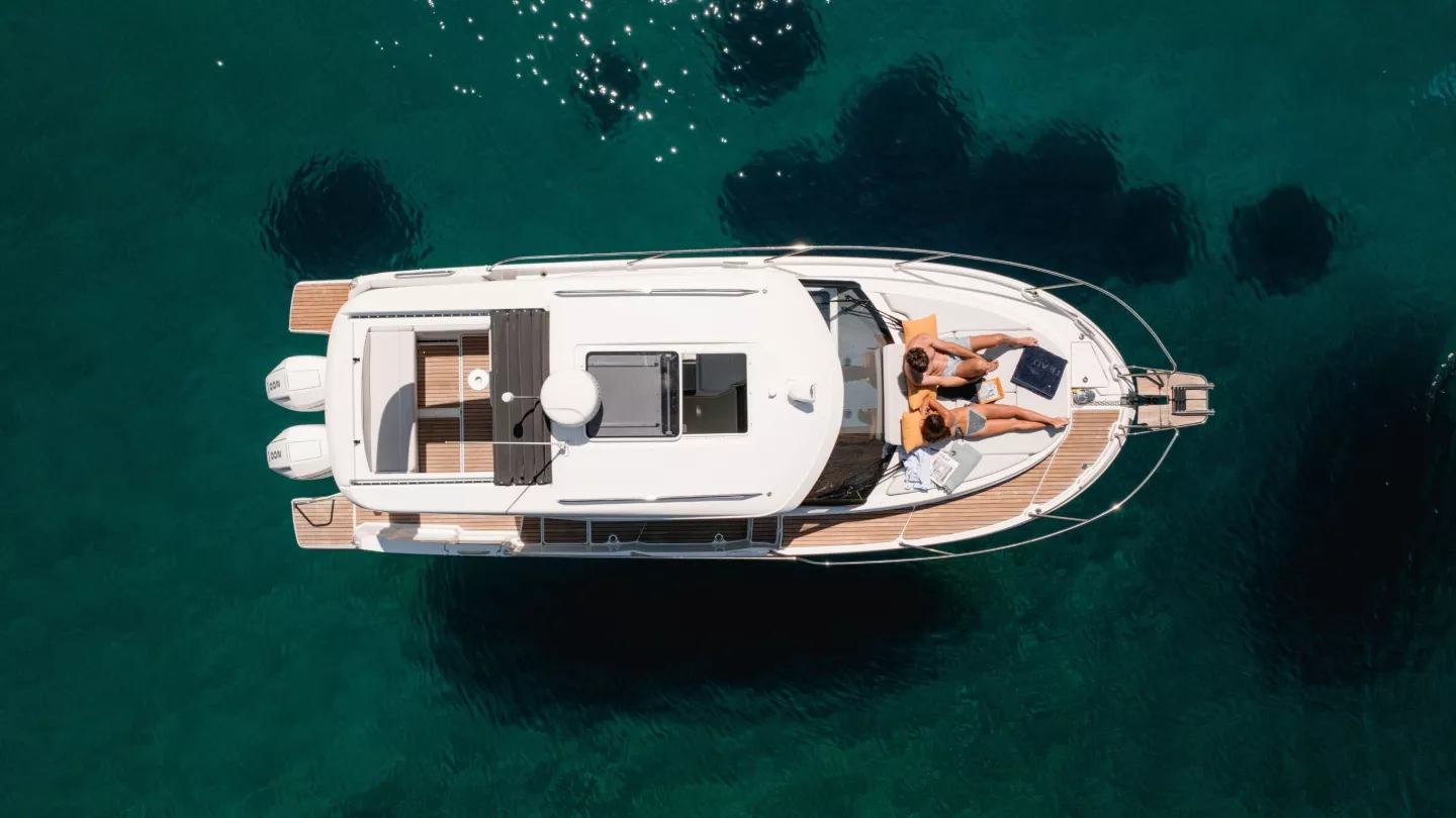 Beneteau Antares 9 — photo 6