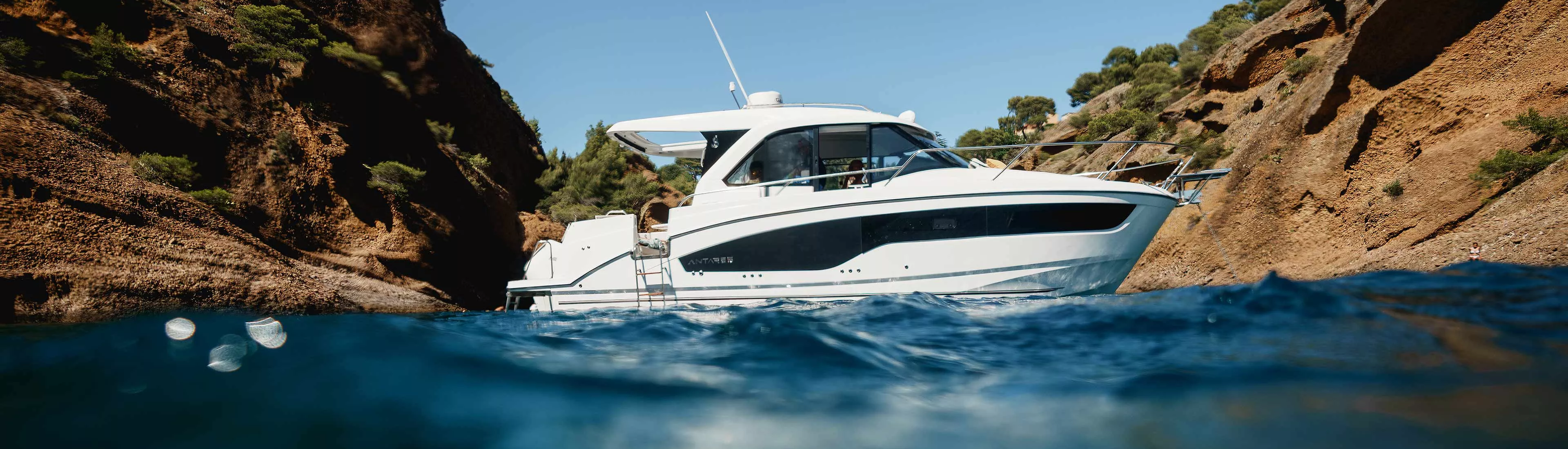 Beneteau Antares 9 — photo 2