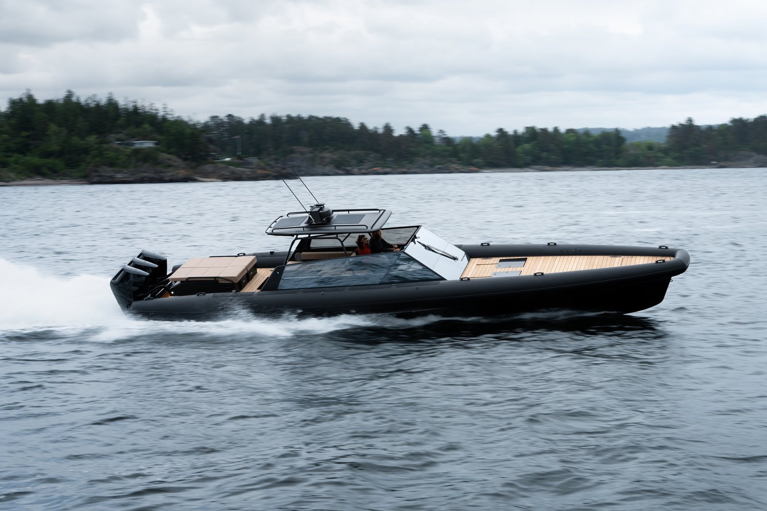 Goldfish Boat 46 Open — photo 6