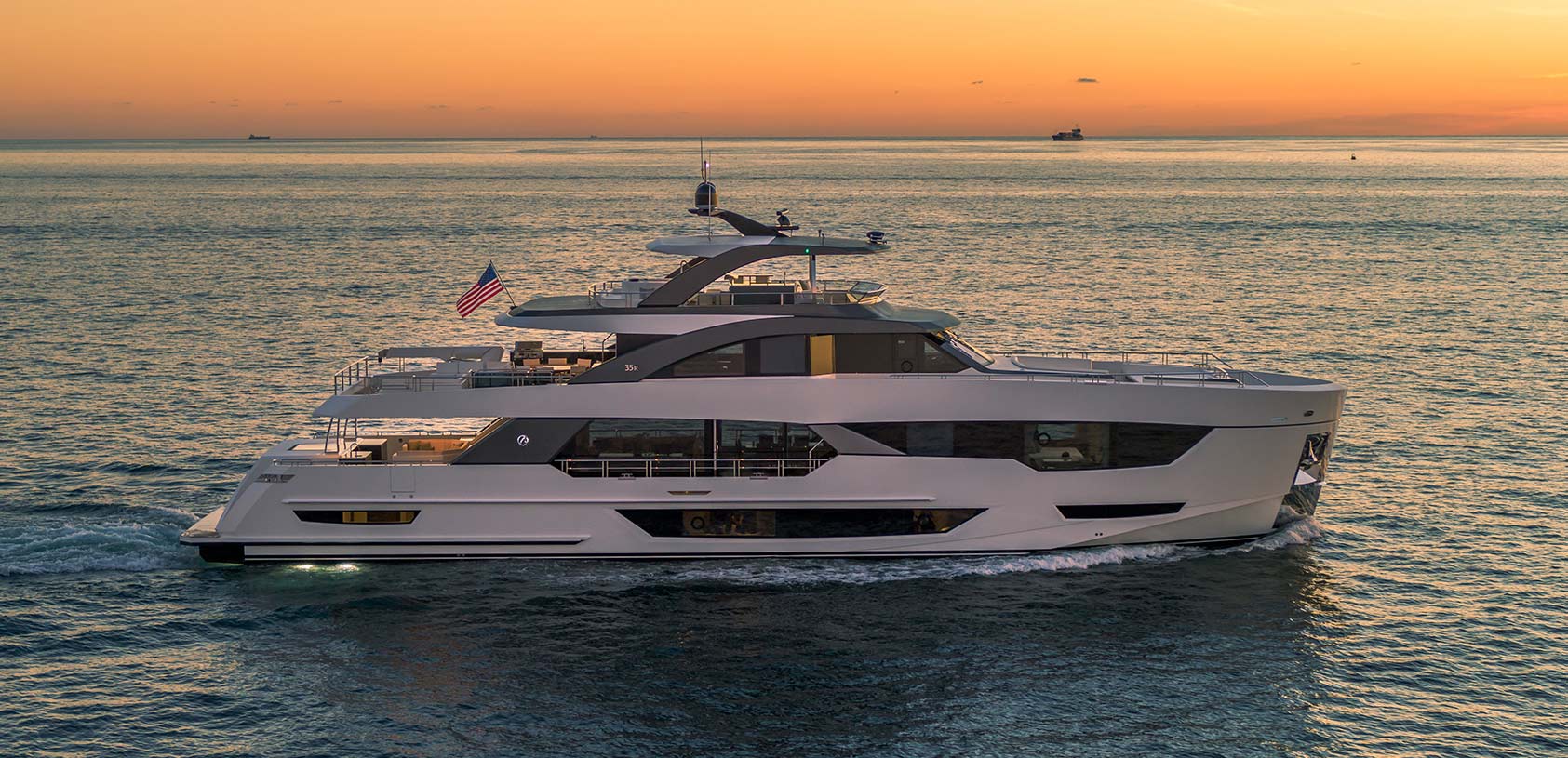 Ocean Alexander 35R — photo 3