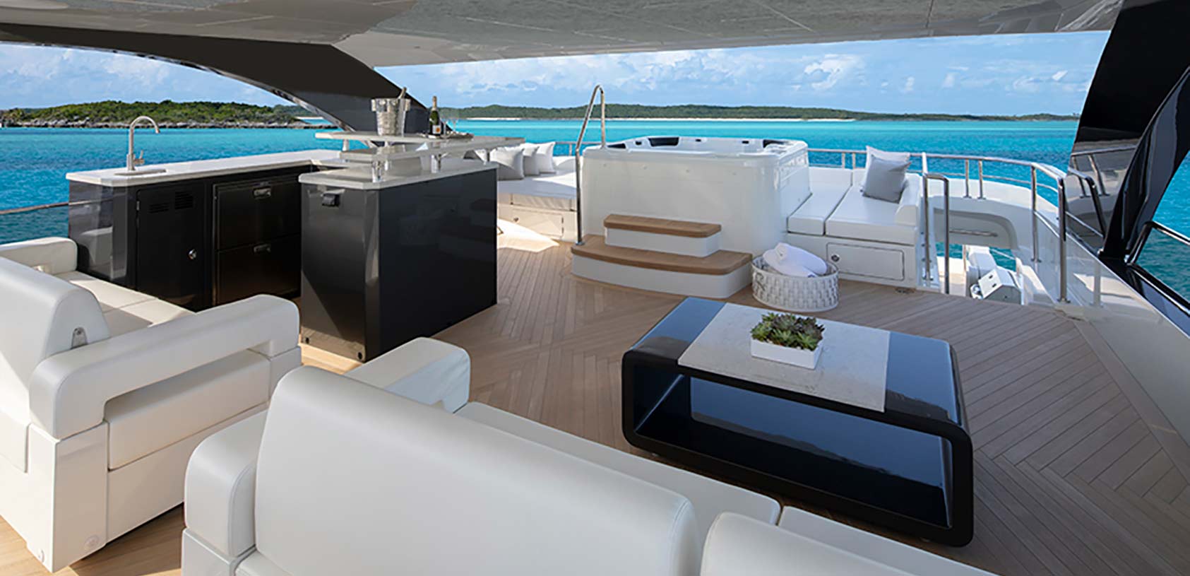 Ocean Alexander 35R — photo 9