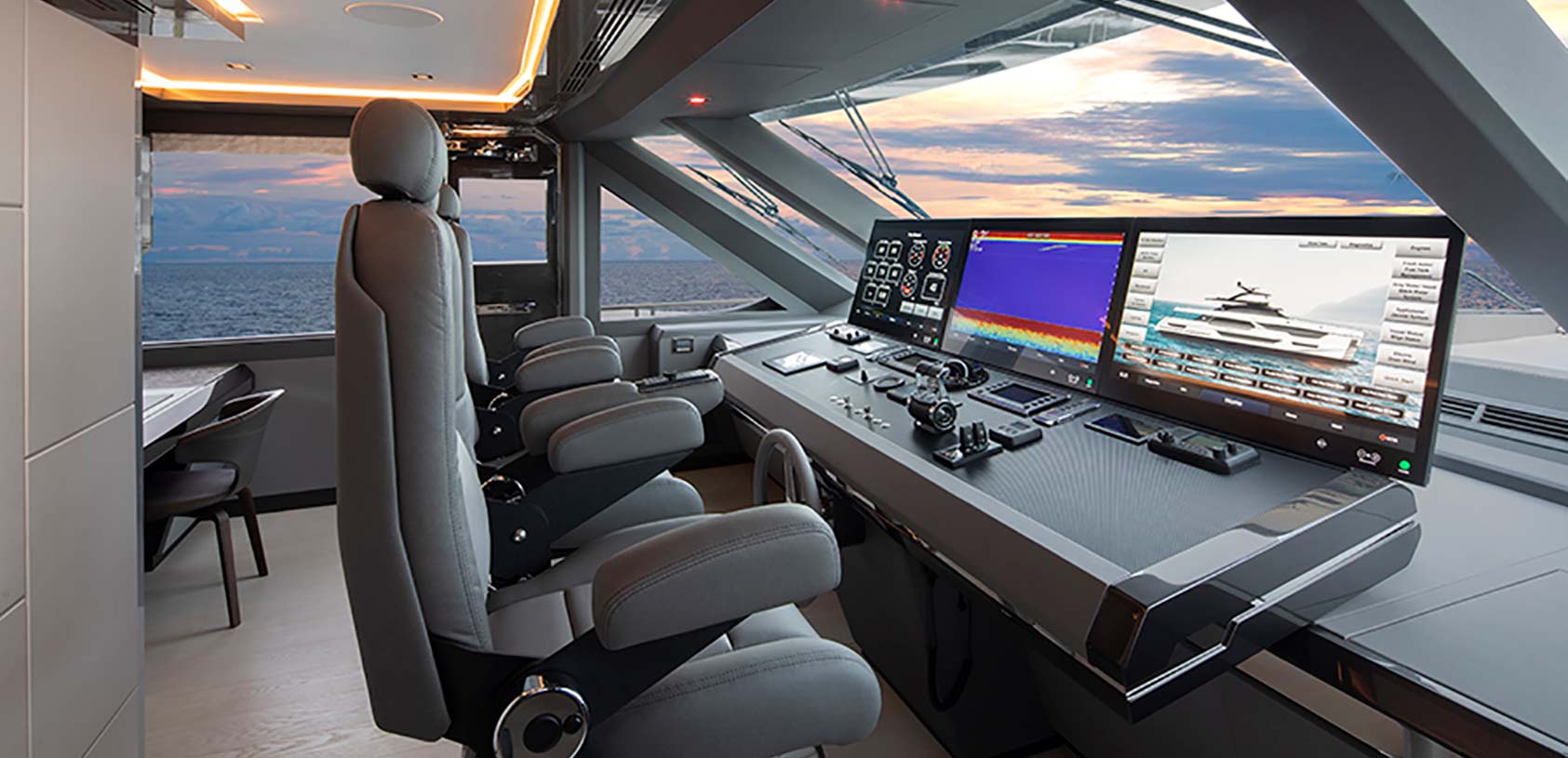 Ocean Alexander 35R — photo 10