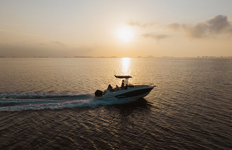 Quicksilver 705 Open — photo 2