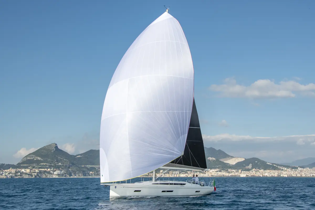 Italia Yachts IY 12.98 — photo 4
