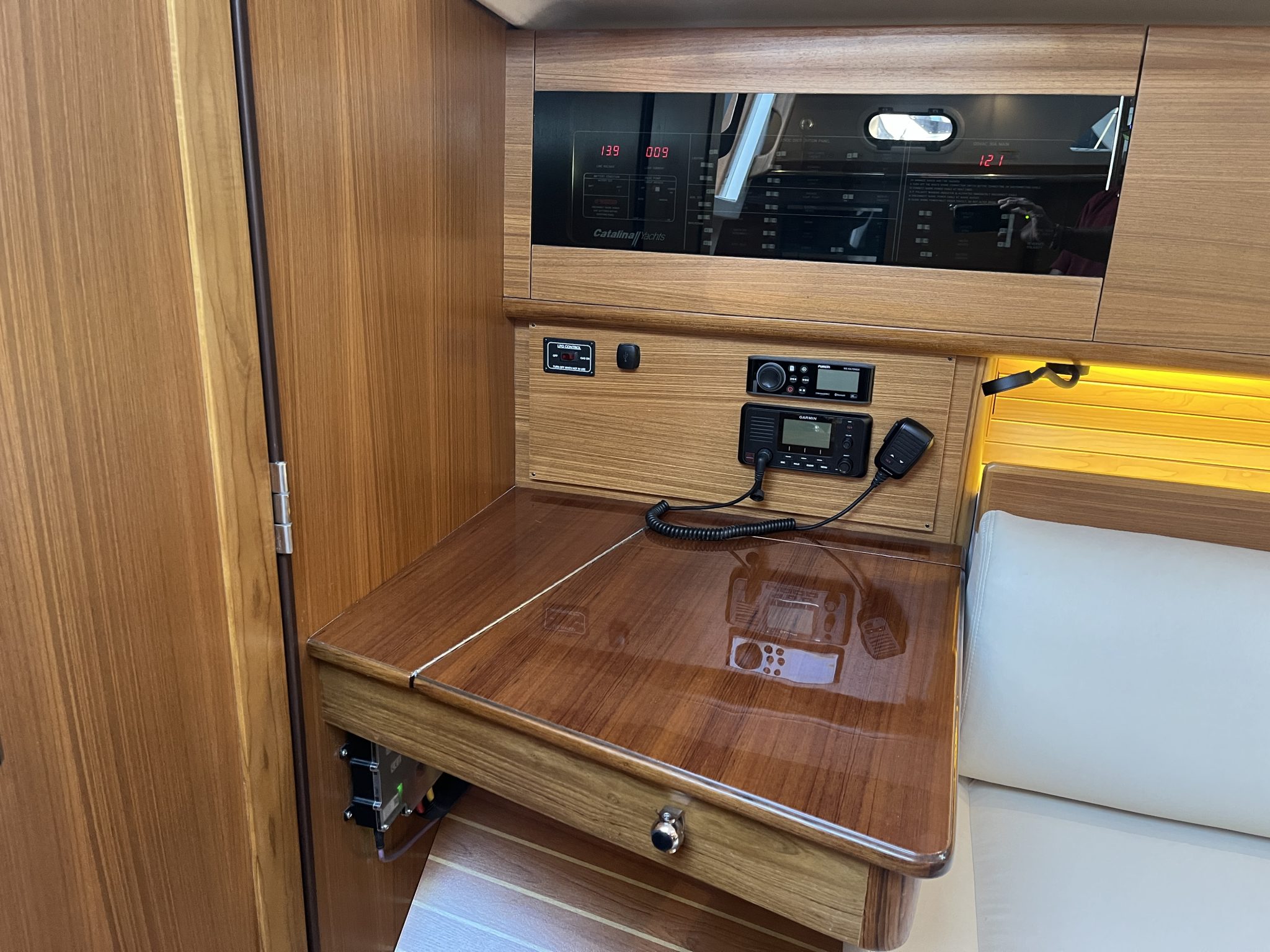 Catalina 386 — photo 2