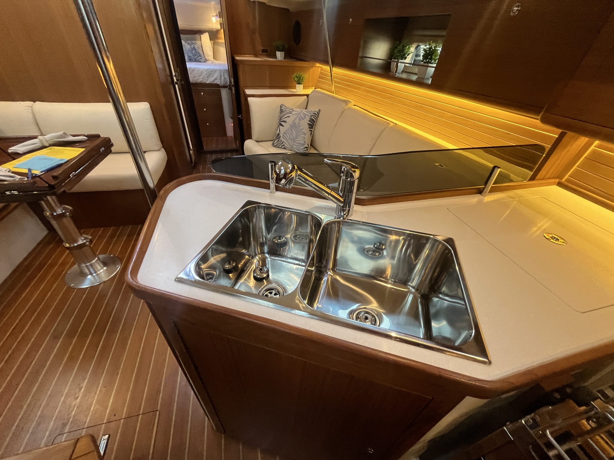 Catalina 386 — photo 5